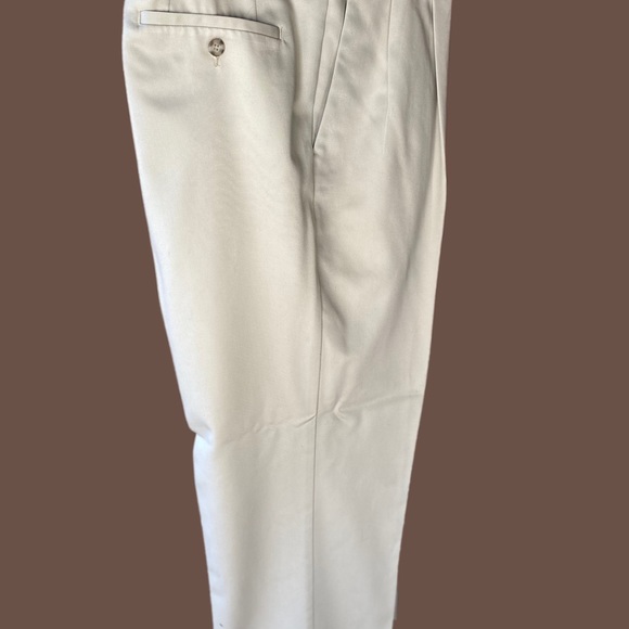 Dockers Premium Never Iron pants - Picture 7 of 8
